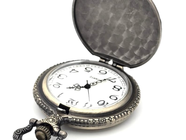 Walking Liberty Pocket Watch - Vintage Coin Style, Rare Collectible Personalized Keepsake Gift for Collectors Silver Dollar Antique Watch image 3