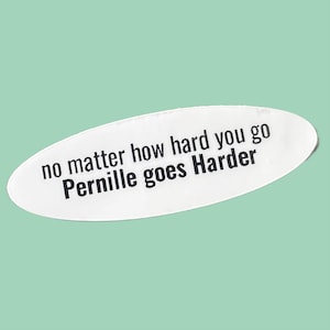 Sticker Pernille Harder met tekst - Sticker vrouwenvoetbal - FC Bayern München vrouwensticker met tekst - Deense nationale speler