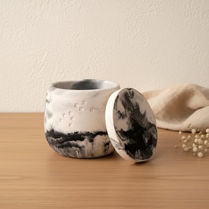Boîte à bijoux constellation effet marbre noir et blanc | Pot décoré d'étoiles | Vide-poches avec couvercle