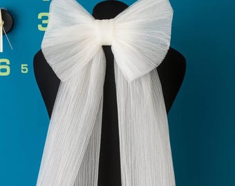 Pleated tulle bow veil with comb for wedding