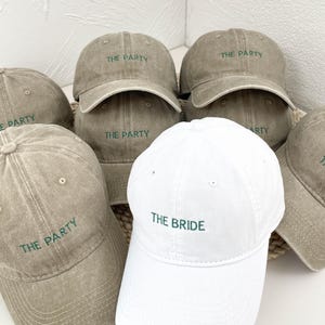 Gestickte Braut Kader Hüte, kundenspezifische Hochzeitsfeier-Baseballmützen, Brautjungfer Team Geschenk, Junggesellinnenparty Kappen, Brautdusche Geschenk