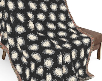 Woven Blanket with Abstract Eye Pattern in Black for Living Room Sofa, Couch Throws, Bed Covers, Soft snuggles