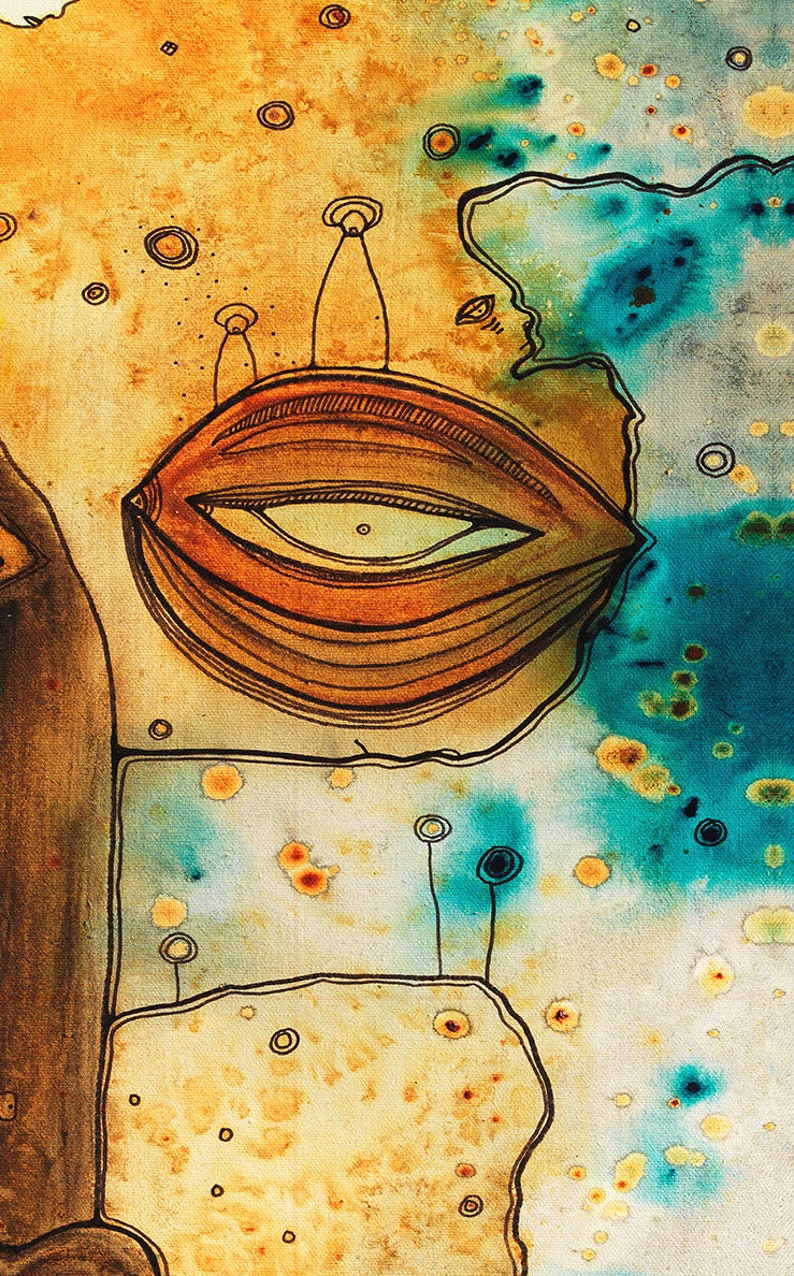 Peut inclure: Peinture abstraite &agrave; l'aquarelle avec une grande forme orange en forme d'&oelig;il au centre. L'arri&egrave;re-plan est un m&eacute;lange de lavis d'aquarelle jaune, bleu et vert avec de petites formes circulaires.