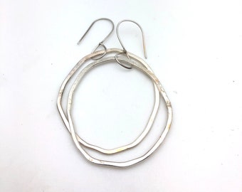 Imperfect circles, face front hoops