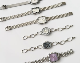 Reloj de pulsera de plata punk personalizado, reloj de pulsera con correa de acero inoxidable personalizado, reloj de nicho único, regalo de moda audaz.