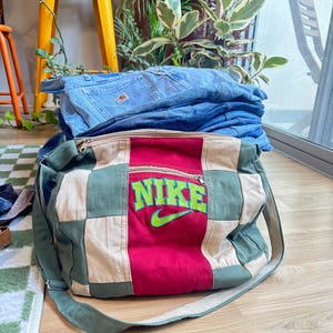 Recycelte Nike Schulter- / Umhängetasche
