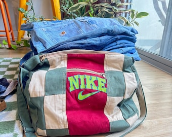 90s 00s 白タグ　NIKE 3D logo messenger bag 90s 00s 白タグ NIKE 3D logo messenger bag - メルカリ