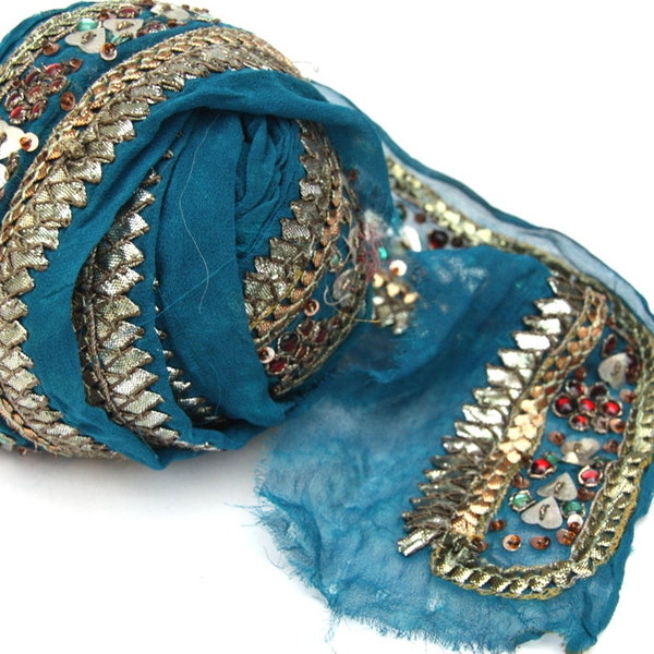 Sari de seda gasa frontera Teal Color con sirena metálico, corazones de lentejuelas y granos coloreados con Zari puntada 1 yarda Pefect para fieltro Nuno