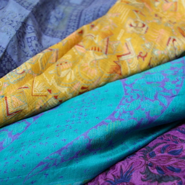 1 kilo de sari de soie usagé pour la réutilisation des arts et de l’artisanat de la fibre, feutrage Nuno, upcyled