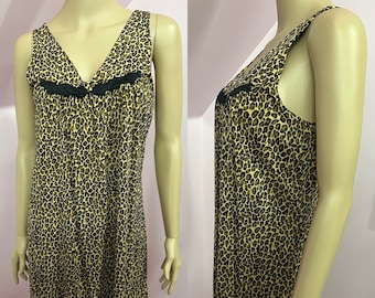 Vintage 80s Leopard Print Nightgown. Short Sleeveless Leopard Print Nightgown by Vanity Fair S/M