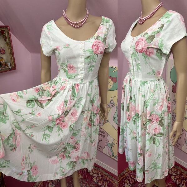 Vintage 80s does 1950s Style Short Sleeve Shirtwaist Dress. 50s Style Rose Dress