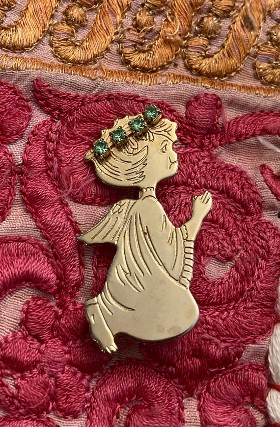 Vintage 70s Praying Angel Brooch with Light Green 
