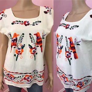 Vintage 70s Mexican Embroidered Blouse. Natural Cotton with Hand Embroidered Birds & Flowers. Fits M/L