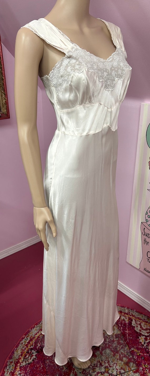 Vintage 40s Ivory Rayon Satin Nightgown with Lace… - image 4