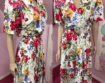 Vintage 80s Floral Dress: Red Roses, Button-Front Shirtwaist, M/L