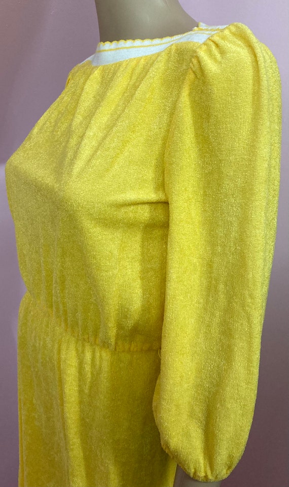 Vintage 70s Yellow Terry Cloth Dress with White T… - image 7