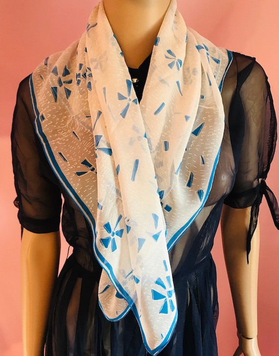 Vintage 40s Vera Scarf. Blue & White Silk Scarf. S