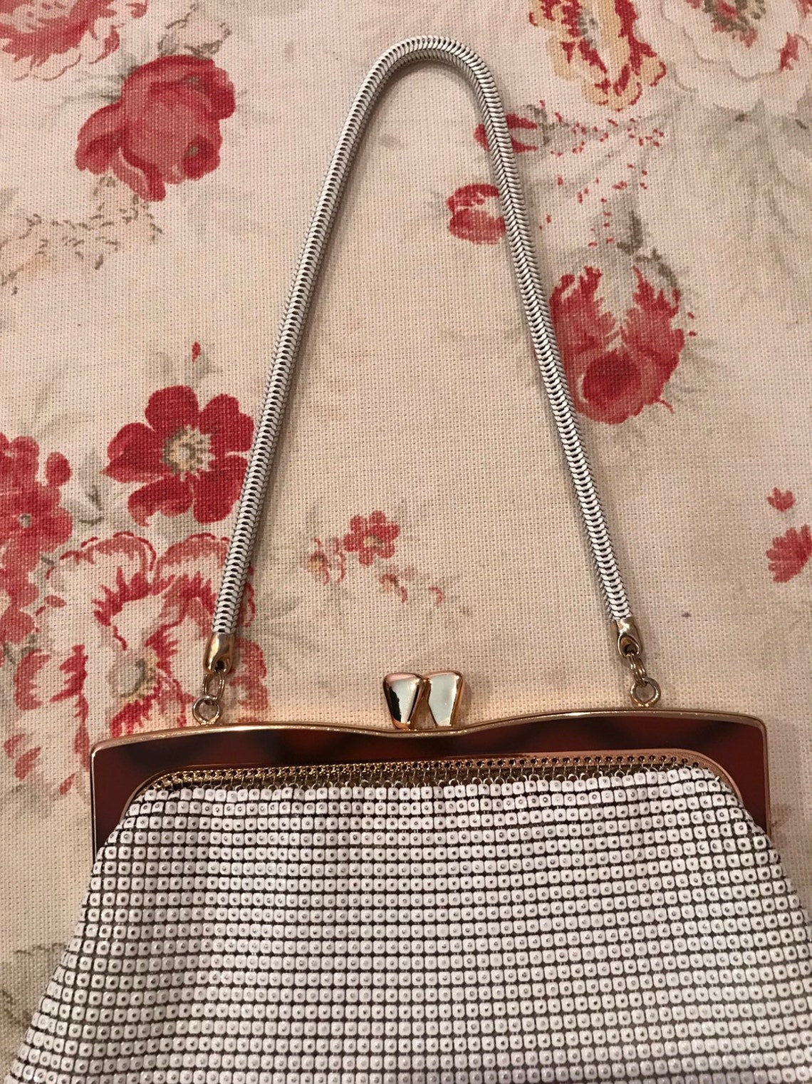 glo mesh purse