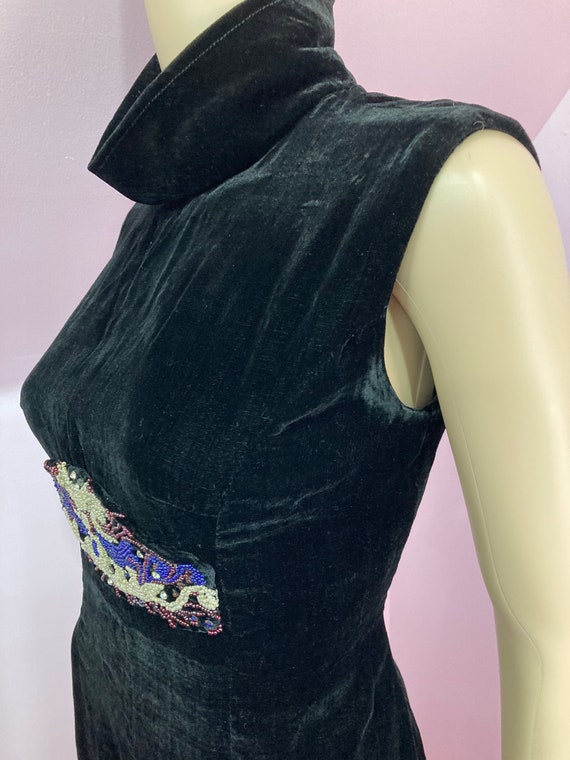 Beautiful Vintage 60s Black Silk Velvet Dress wit… - image 5