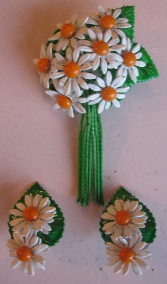 Vintage 50's Daisy Pin.Daisy Brooch & Daisy Clip … - image 2