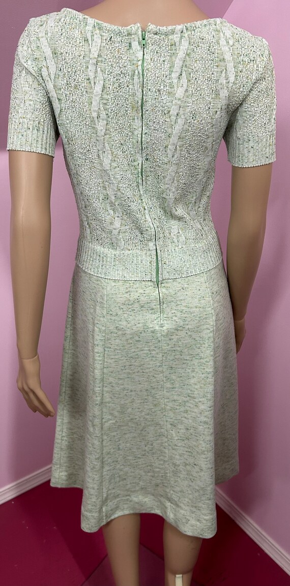 Vintage 70s Green Short Sleeve Sweater Dress by B… - image 9