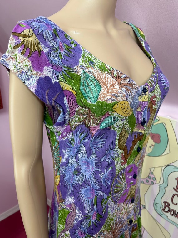 Vintage 80s Purple Rayon Tropical Print Seahorse … - image 5