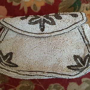 Vintage 1930s Hand Beaded Evening Bag Purse. White and Silver Glass Beads. Wedding Clutch