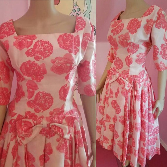 Vintage 50s/60s Pink Roses Party Dress... Small