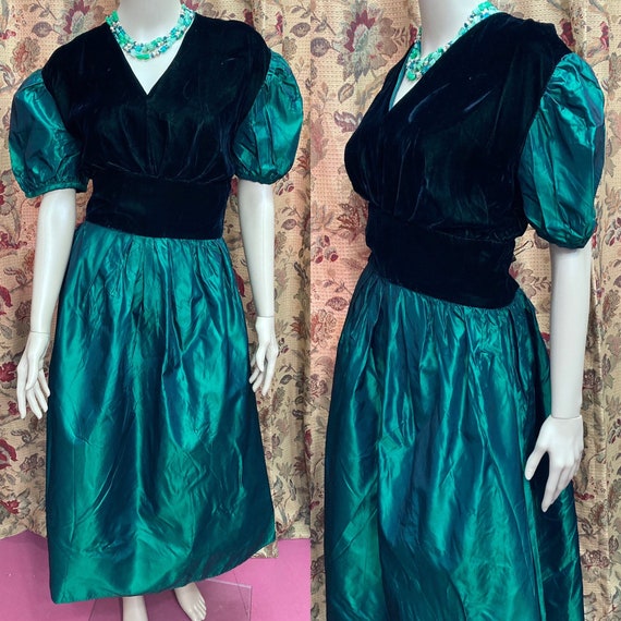 Vintage 60s Green Velvet and Taffeta Dress. Green