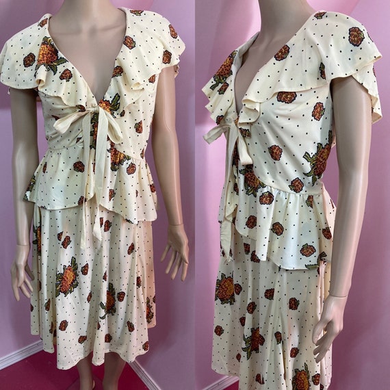 Vintage 70s Ivory Floral Nylon Blouse & Skirt Set… - image 1