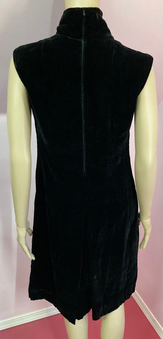 Beautiful Vintage 60s Black Silk Velvet Dress wit… - image 9