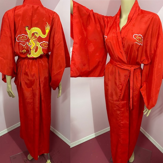 Vintage 70s Red Asian Embroidered Dragon Robe. Red Kimono Robe S/M