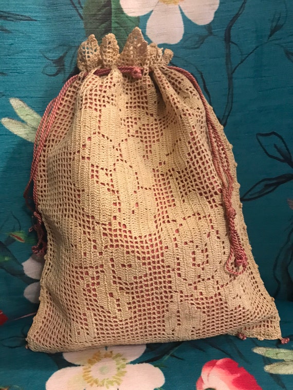 Early 1900s Purse with Drawstring handles. Lovely… - image 1