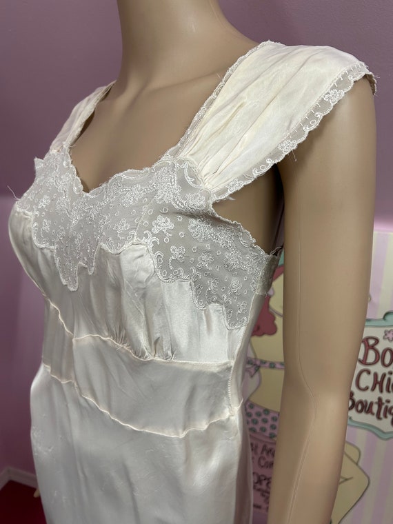 Vintage 40s Ivory Rayon Satin Nightgown with Lace… - image 7