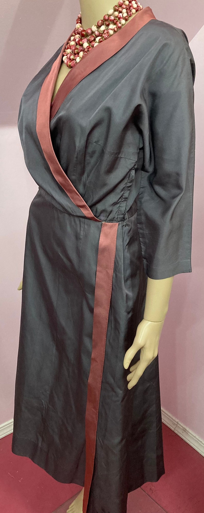 Vintage 50s Wrap Front Dress. 50s Shop Girl Dress. Small image 7