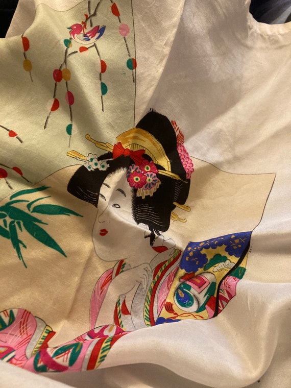 Vintage 40s White Silk Scarf with Geisha Girl - image 5