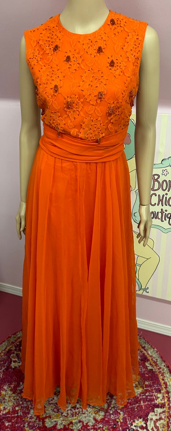 Robe de Soirée Femme Elegante Col en V Dentelle A-Line sans Manches