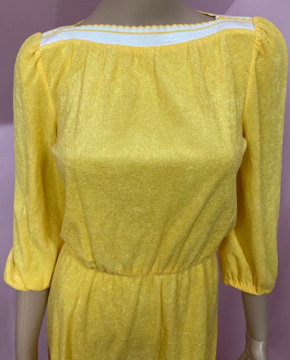 Vintage 70s Yellow Terry Cloth Dress with White T… - image 3