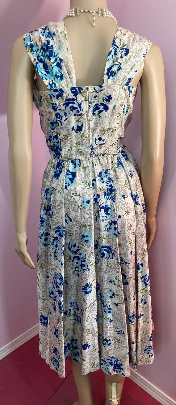 Vintage 50s Ivory Dress with Blue Roses. 50s Pinu… - image 9