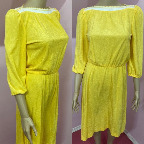 Vintage 70s Yellow Terry Cloth Dress with White T… - image 1