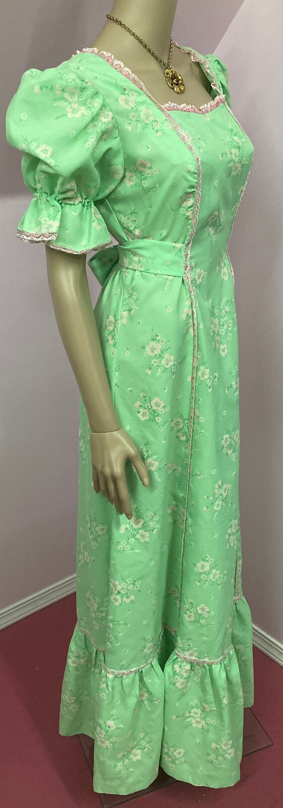 Vintage 70s Green & Pink Floral Maxi Dress. Cotta… - image 4