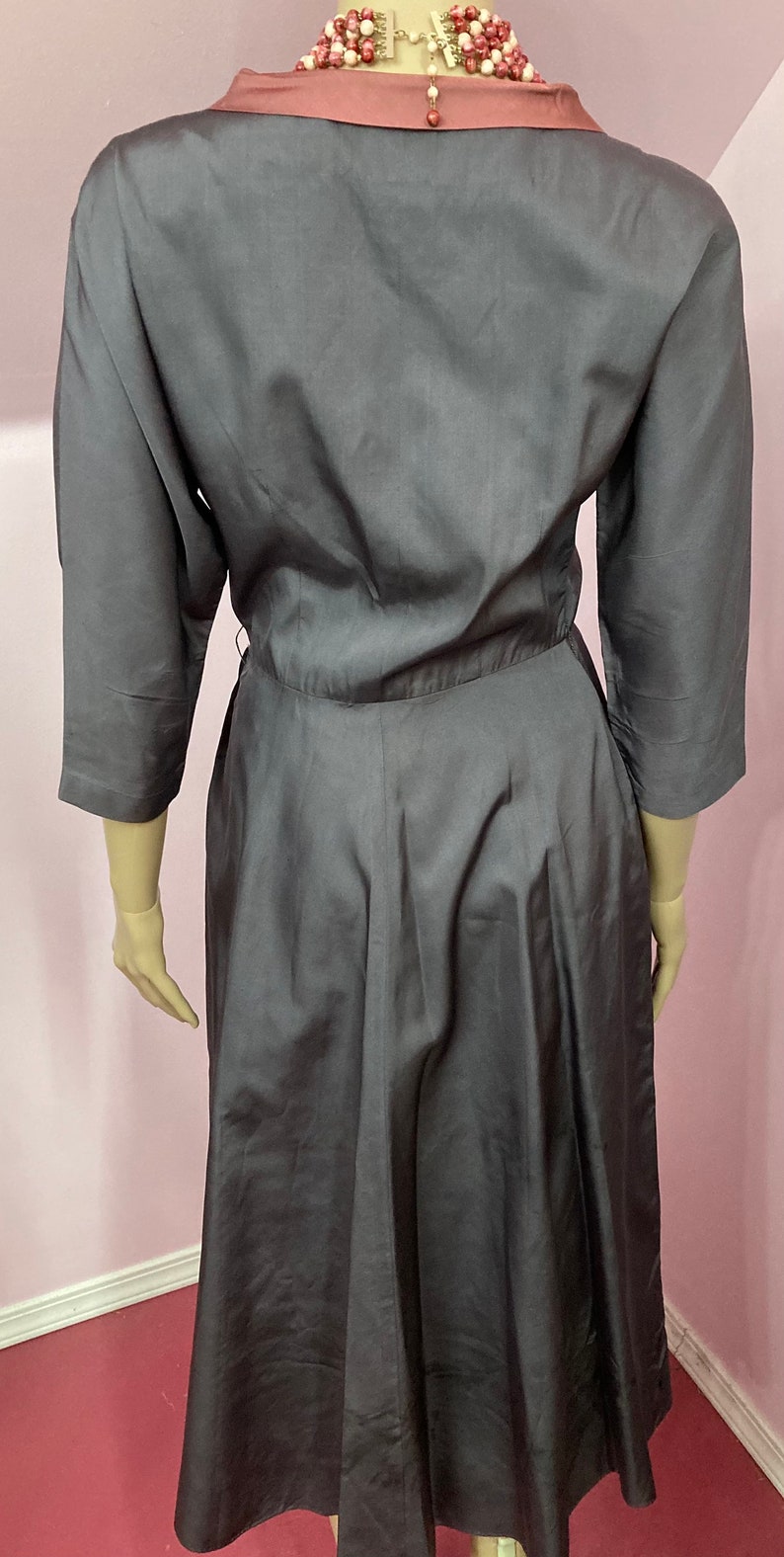 Vintage 50s Wrap Front Dress. 50s Shop Girl Dress. Small image 8