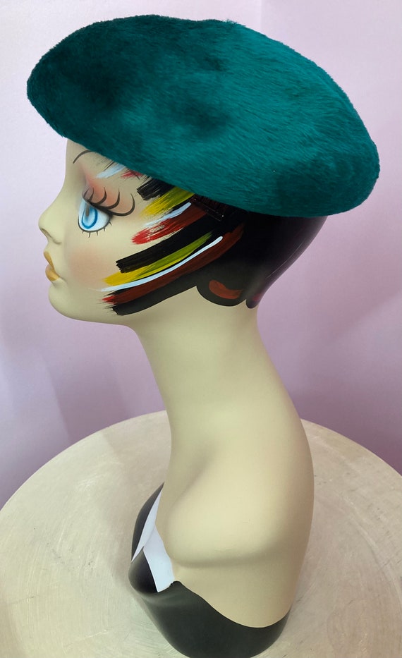 Vintage 70s Green Fur Felt Beret Hat by Nicholas … - image 2