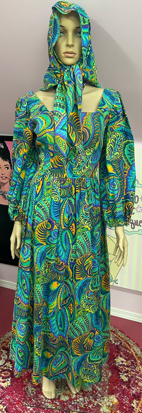 Vintage Late 60s- Early 70s Psychedelic Paisley Maxi Dress. Long