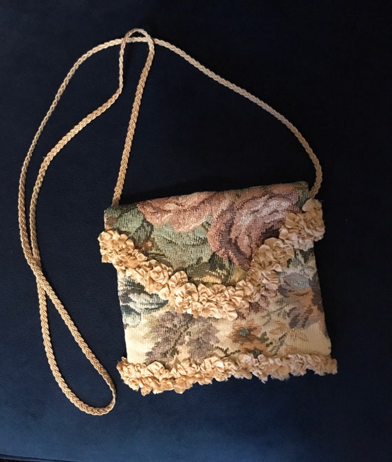 Vintage 90s Tapestry Purse. Ivory Tapestry Crossb… - image 1
