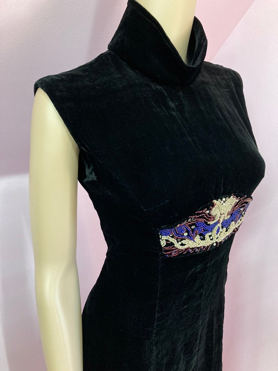 Beautiful Vintage 60s Black Silk Velvet Dress wit… - image 7