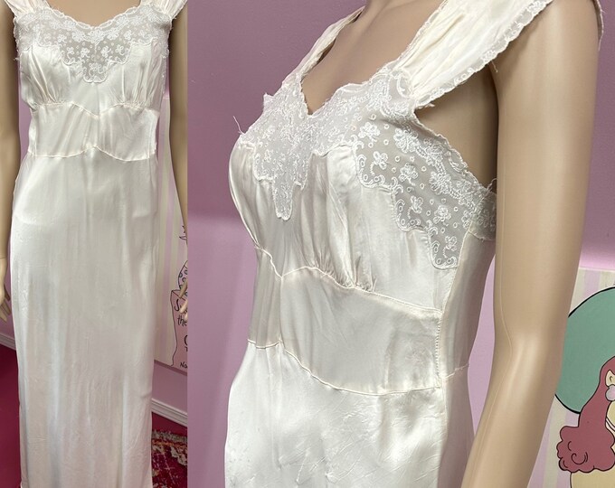 Vintage 40s Ivory Rayon Satin Nightgown With Lace Trim by Blasiex