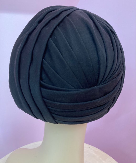 Vintage 60s Ladies Black Hostess Turban Hat/ Nylo… - image 9