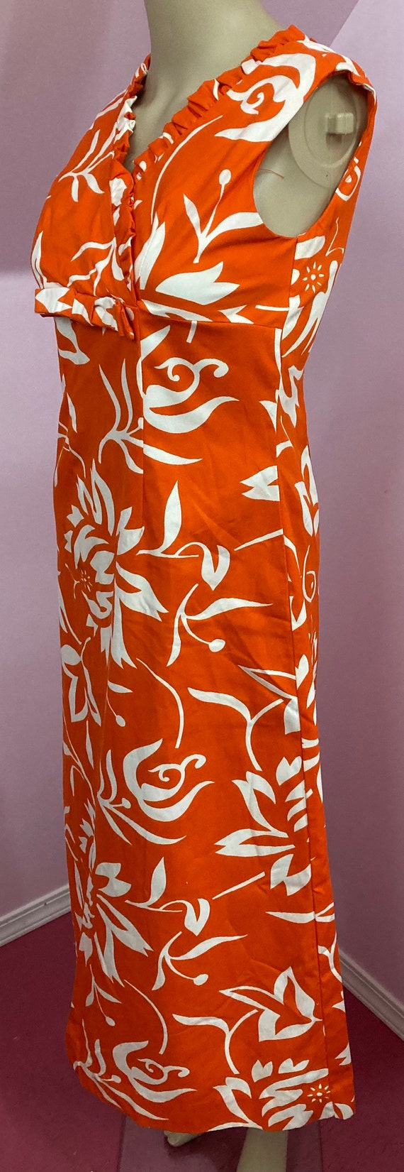 Vintage 60s Orange & White Hawaiian Dress by Tia … - image 4