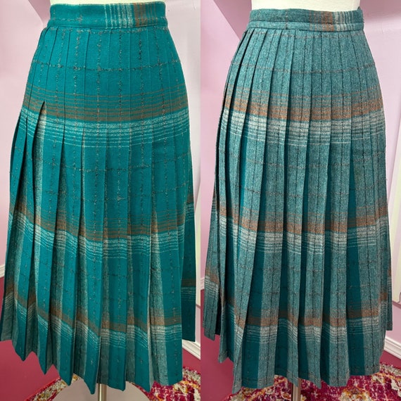 Vintage 50s Green Pleated Tartan Wool Skirt. Shadow Plaid